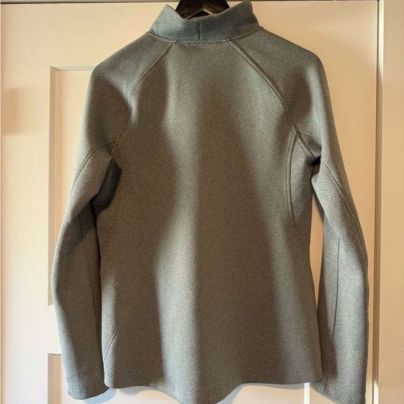 The North Face, gray, women’s size medium pullover - Picture 2 of 2